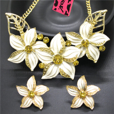 Fashion Lady White Enamel Camellia Flower Crystal Women Necklace Earring Set