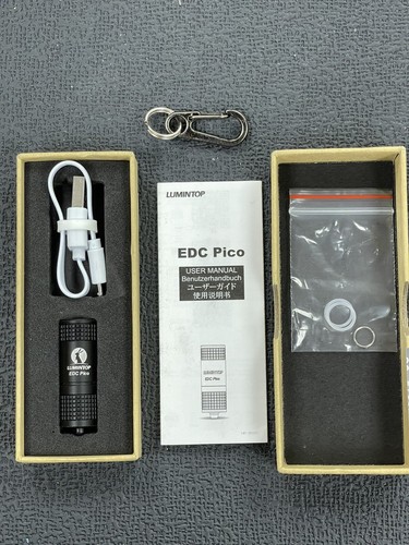 Lampe de poche porte-clés ultra-portable en titane EDC Pimi