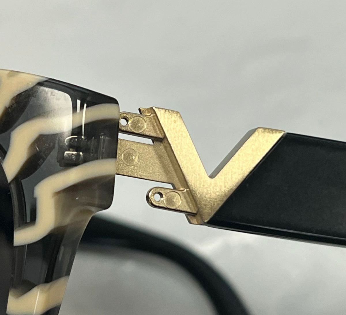 $422 Authentic Valentino VA4089 5149/13 Women Black Cat Eye 
