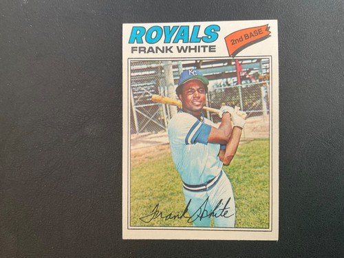 1977 TOPPS BASEBALL 111-220 PICK CARDS YOU WANT - Picture 28 of 489
