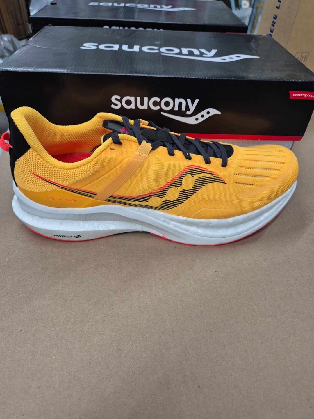 Saucony Tempus ViZiGold Size 14 Mens image 3
