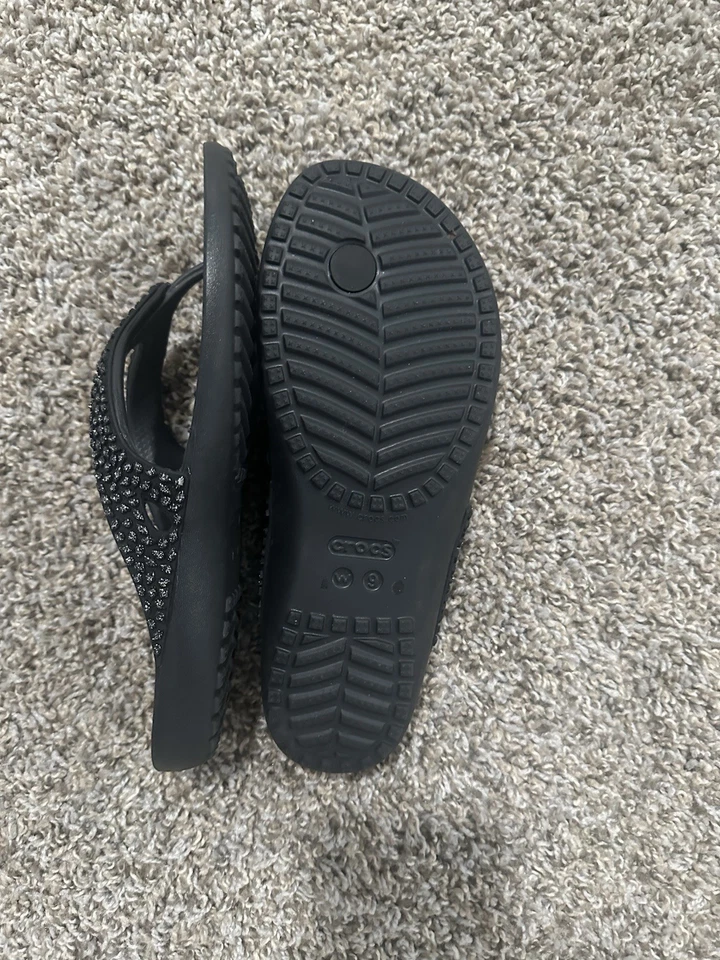 Chanclas Crocs Iconic Comfort negras usadas una vez talla W 9 para mujer” Foto 3 de 4