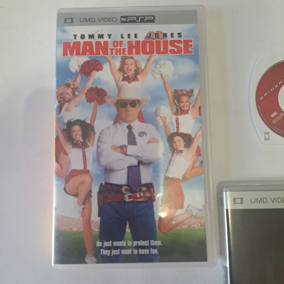 UMD Video PSP lot of 4 Freddy vs Jason, Predator, Spider Man 2, + one more Foto 4 de 4