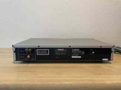 YAMAHA CD-S300 CD Player CD-R/RW/MP3/WMA Compatible Audio Silver