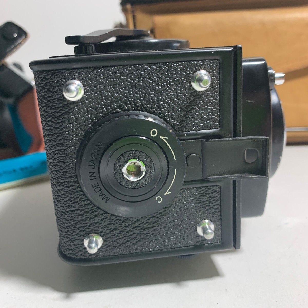 YASHICA MAT-124G Camera w/ Camera Bag, Carrying Case YASHICA MAT-124G Camera w/ Camera Bag, Carrying Case