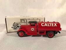 Texaco Caltex Gas Oil 1929 International Tanker Truck Red Ertl #GB-4086 Bank