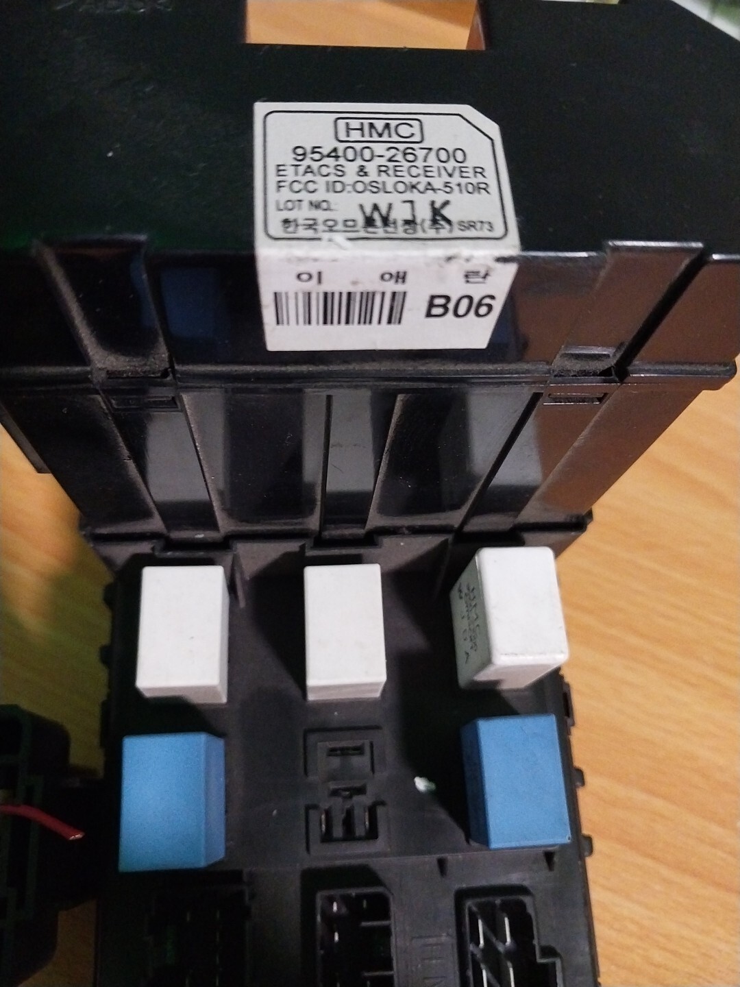 01 02 Hyundai Santa Fe Relay Fuse Box 95400-26700