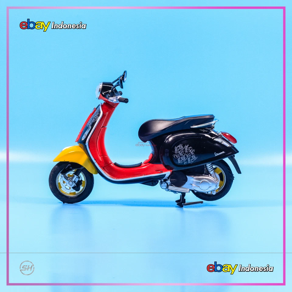 NewRay Custom Vespa Primavera 150 Mickey Mouse Diecast Motor Scooter Bike 1:12 - Image 2 of 4