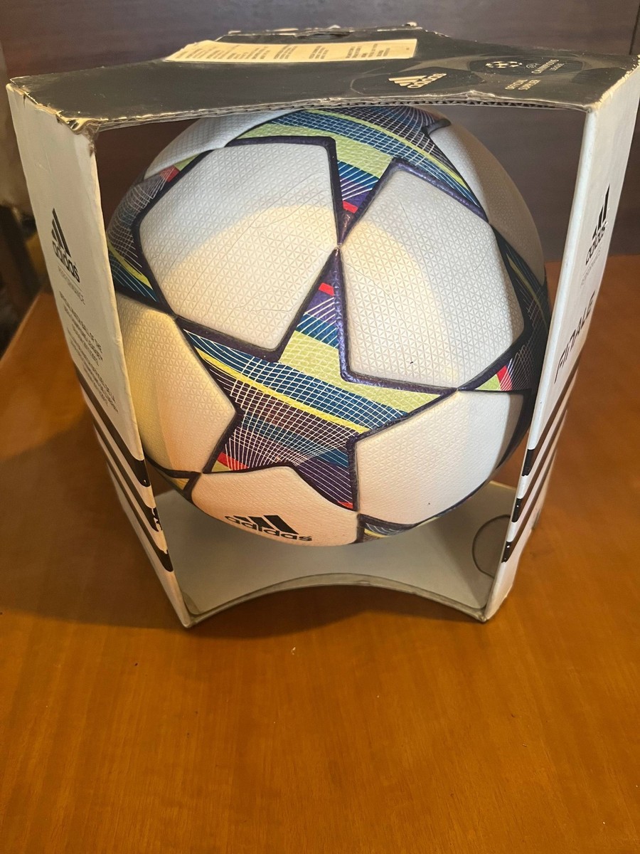 UEFA Champions League 2011–2012 Finale – Official Match Ball