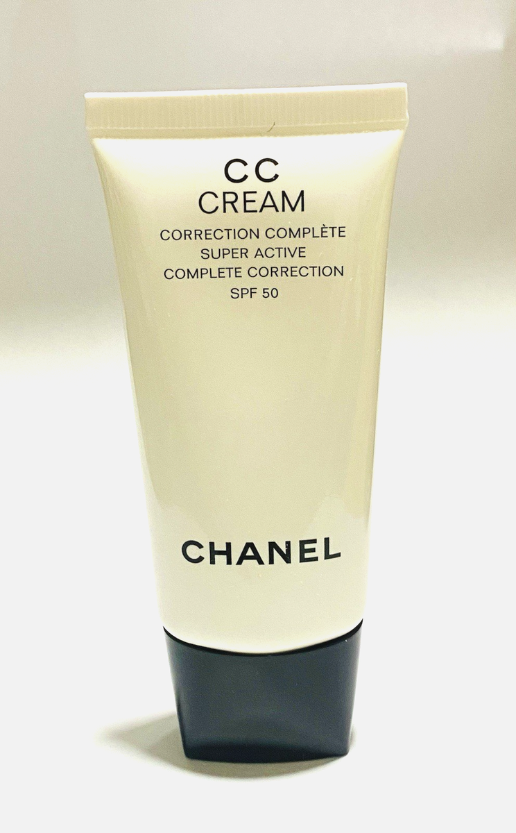 新品未使用　CHANEL CC CREAM 10 BEIGE 30ml CHANEL CC Cream Correction Complete Super Active SPF50 - 10 Beige