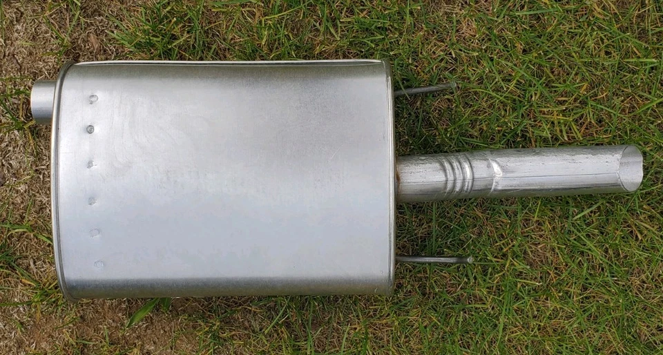 Глушитель Walker (WK 18895) для 2002 Buick Century 3,1 л V6 - Изображение 2 из 3