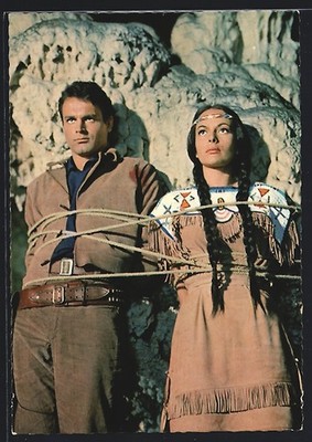 AK Karin Dor & Mario Girotti alias Terence Hill Filmszene aus Karl Mays Winneto 
