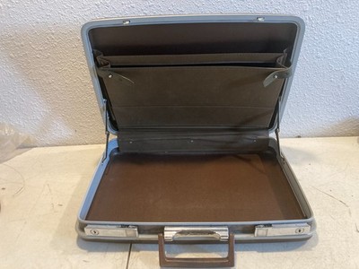 Samsonite Tan Hard Shell Briefcase NO KEY 18x13 