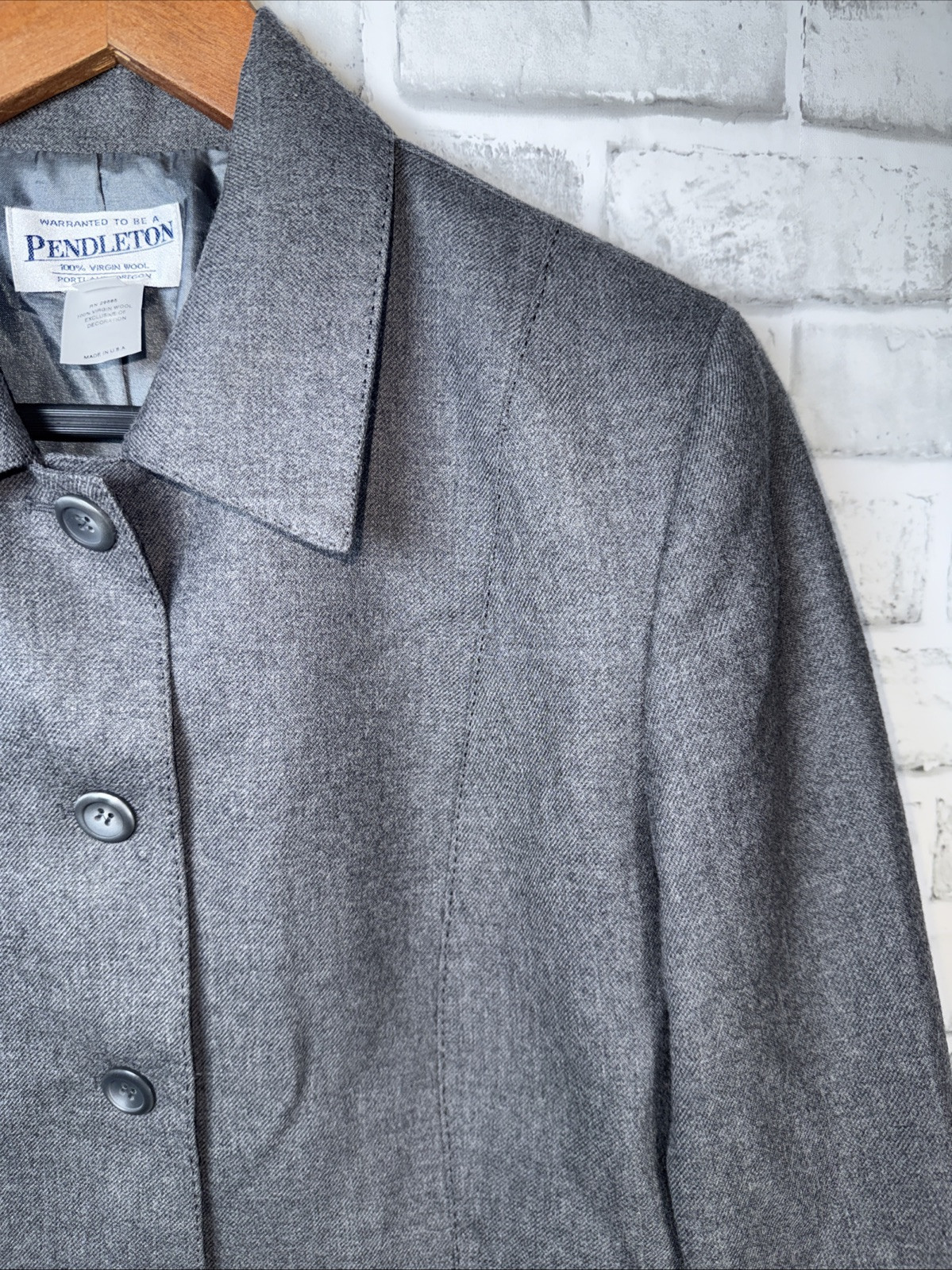 PENDLETON 100% Wool Gray Button Jacket Womens 10 - image 3