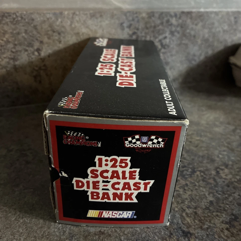 Chevrolet convertible NASCAR Dale Earnhardt Racing Champions 1937 banco de monedas Foto 2 de 3
