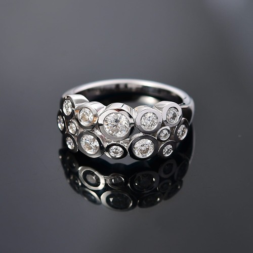 Moissanite Round 925 Sterling Silver Rhodium Plated Cluster Ring Size 7 Ct 0.9 - Picture 2 of 7