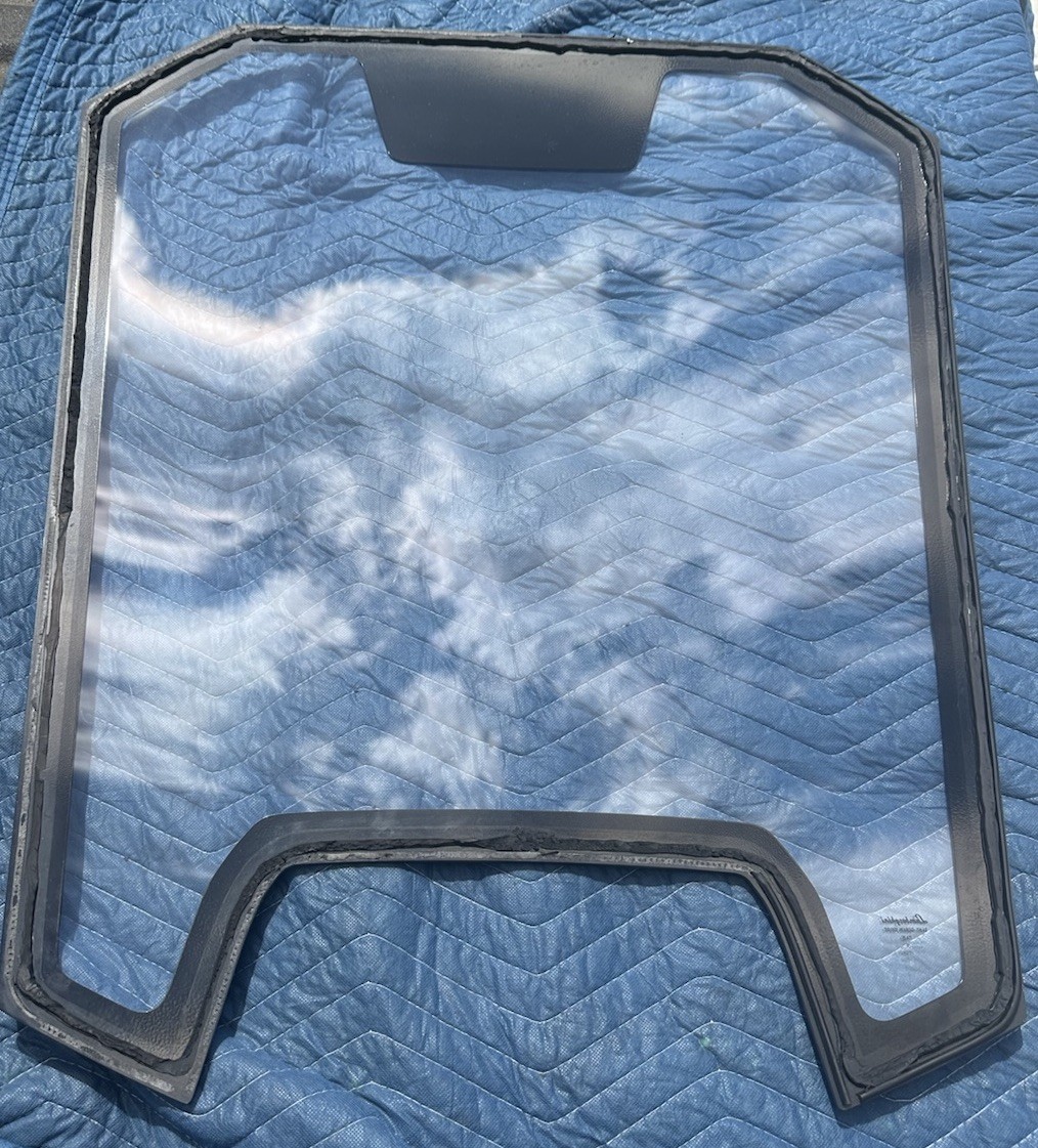 2017-19 LAMBORGHINI HURACAN PERFORMANTE ENGINE GLASS  INSERT OEM 4T0827631E