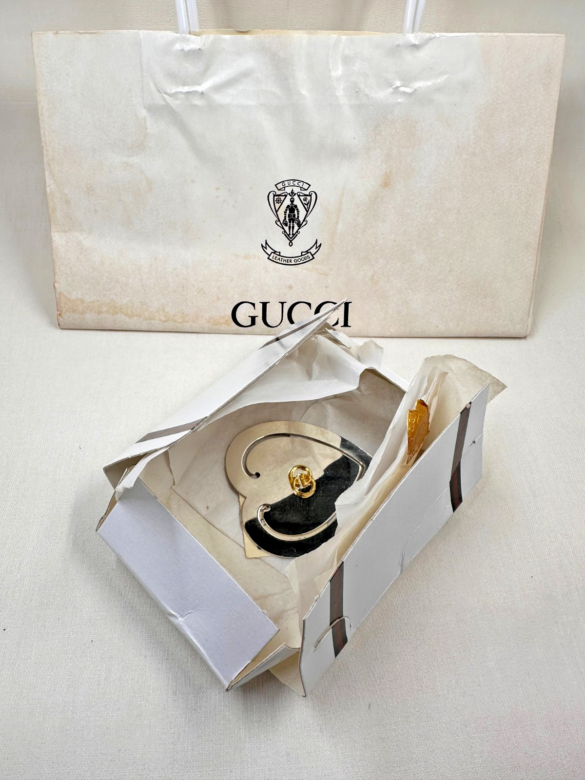 RARE NOS Gucci Heart Shape Bookmark 1984 Vintage Page Holder