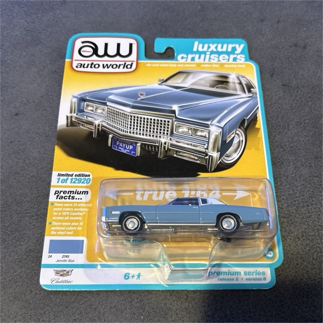 Auto World Luxury Cruisers 1975 Cadillac Eldorado 1:64 Diecast Blue Limited Edi…