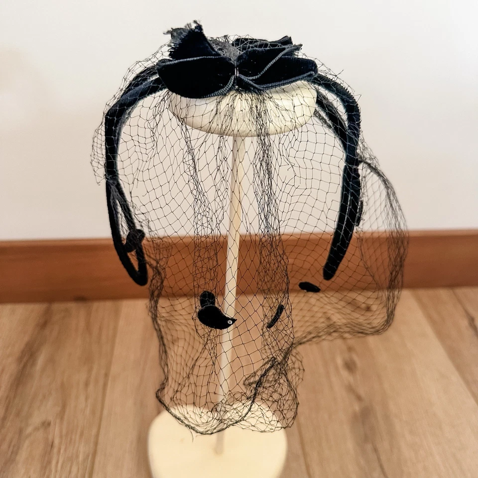 Vtg 50's Black Velvet & Feather Gems Net Wired Fascinator Head Piece Hat Funeral - Image 2 of 4