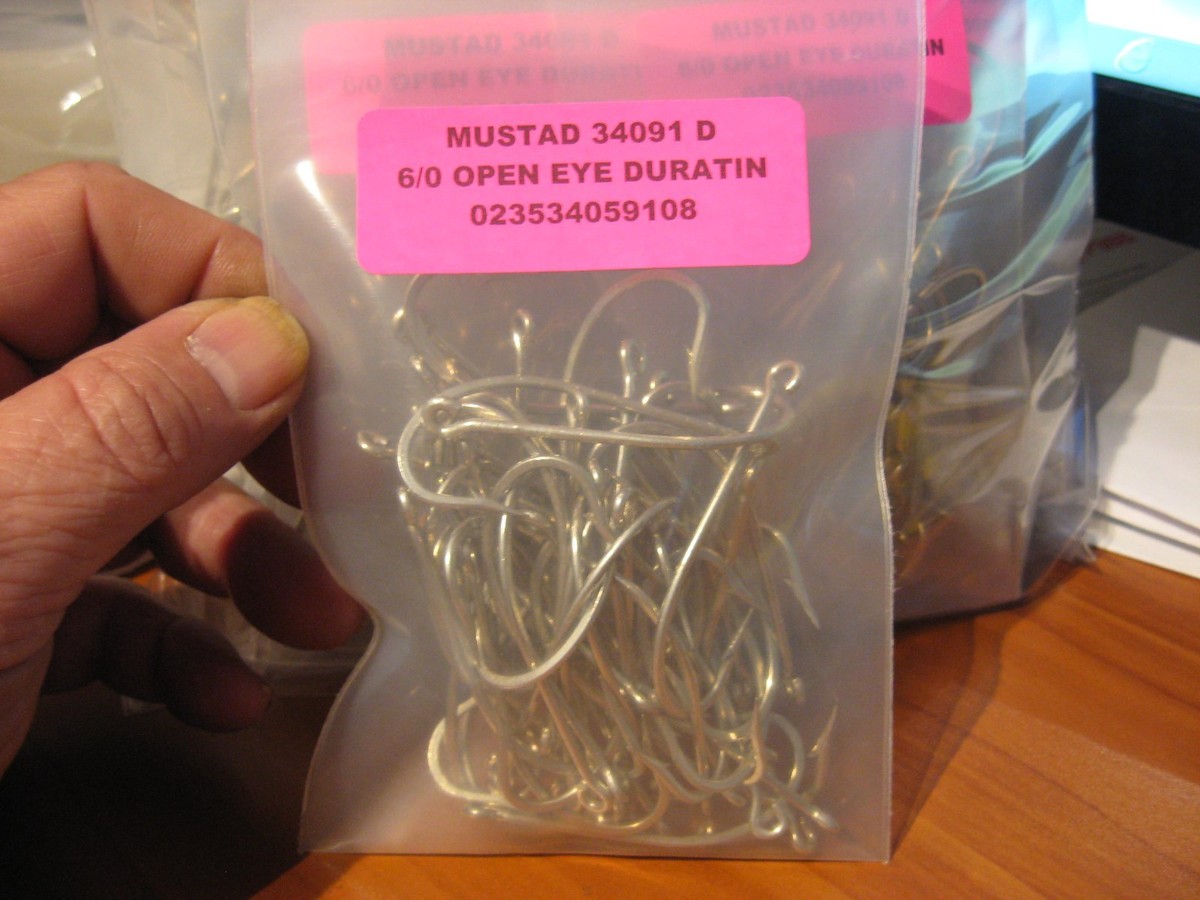 25 MUSTAD 5/0 FLY TYING BLIND EYE O'SHAUGHNESSY HOOKS FORGED MARKED TINNED 3411A