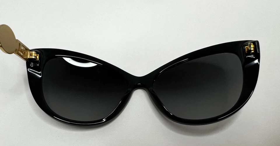 Женские солнцезащитные очки Versace модель 4295 поляризованные кошачьи глаза черные/золотистые нуждаются в ремонте - Изображение 4 из 4