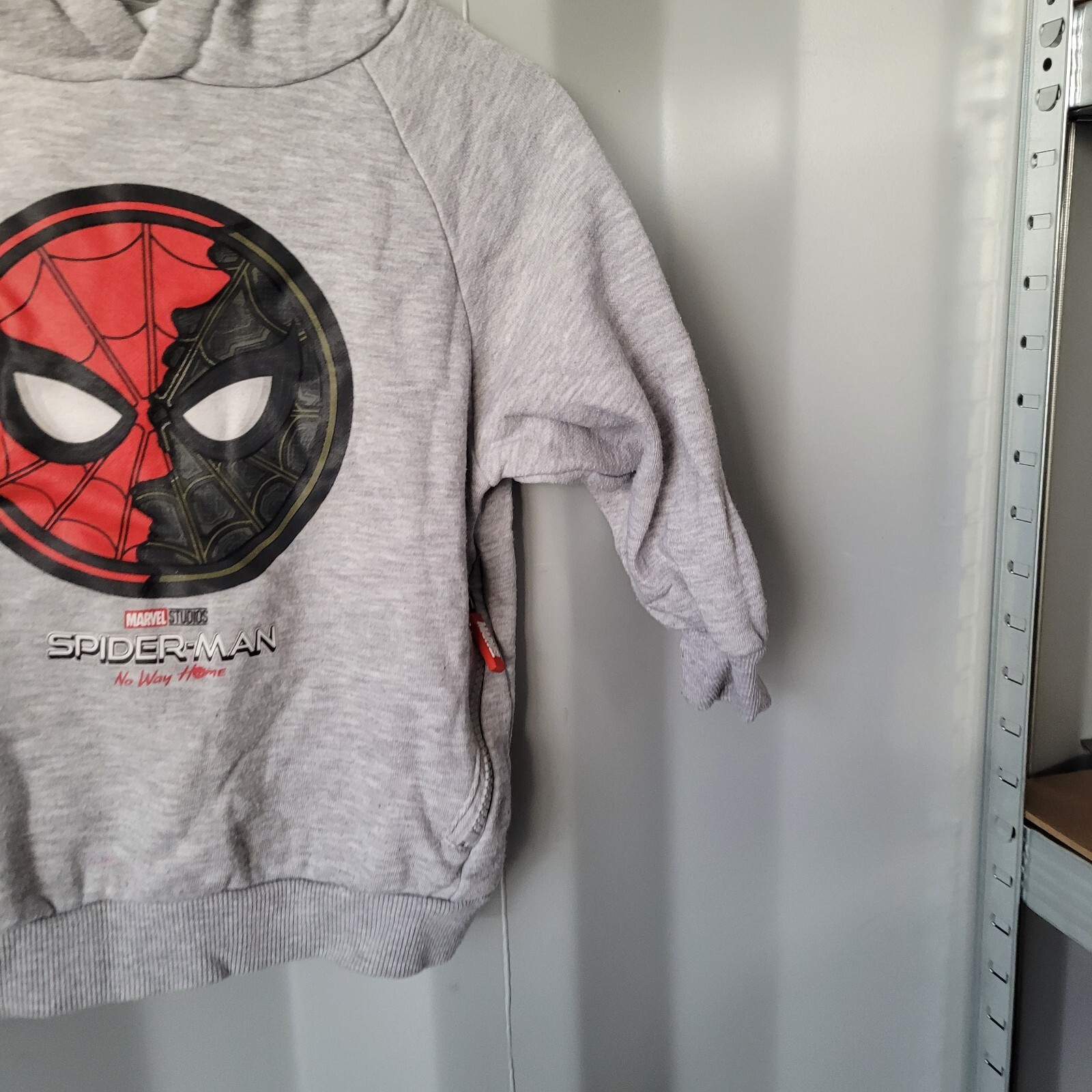 Primark Boys Grey Spiderman Hoodie Age 3-4 Years image 2