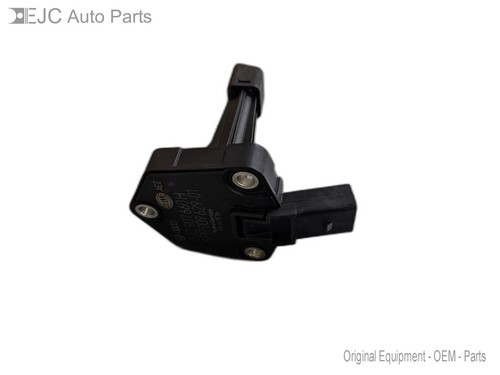 Low Oil Sending Unit For 09-12 AUDI A4 2.0 03C907660H Turbo