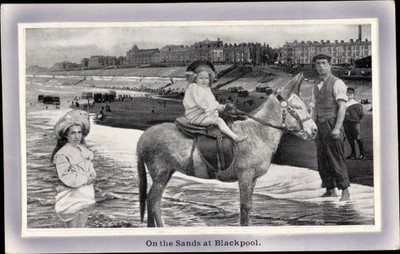 Präge Passepartout Ak Blackpool North West England, On the Sands - 10380838