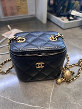 Chanel Mini Vanity Case Quilted Lambskin Chain Crossbody Shoulder Bag Black