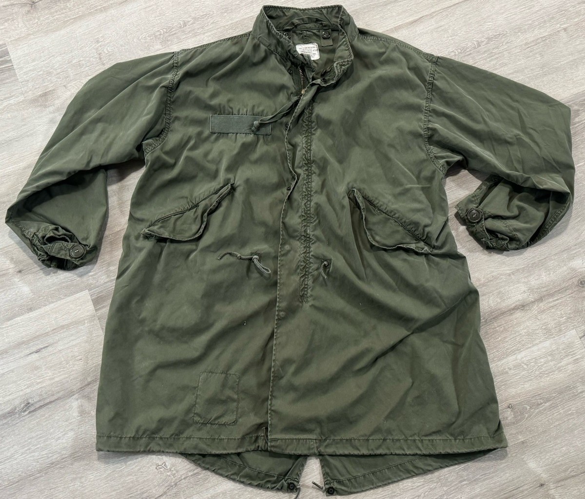 アメリカ軍 M-65 PARKA EXTREME COLD WEATHER M-65 Extreme Cold Weather Parka (1972) – Gear Illustration