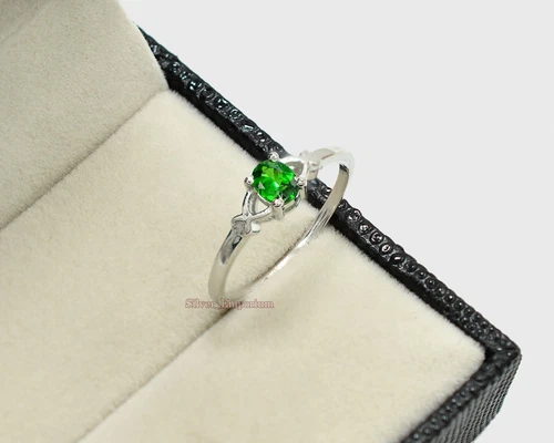 Natural Tsavorite Green Garnet Gemstone 925 Sterling Silver Engagement Ring