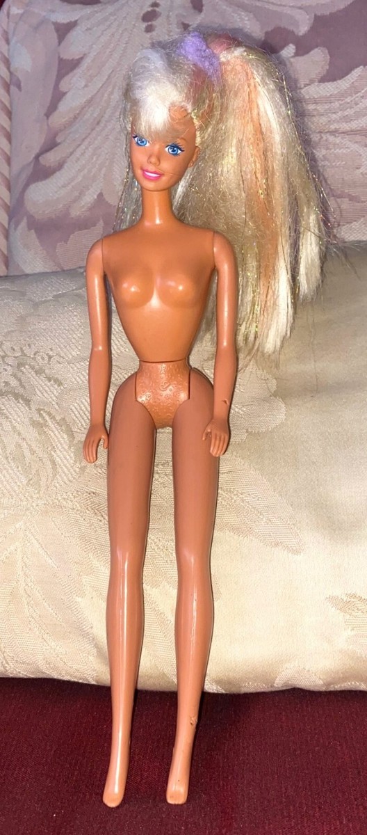 ヴィンテージBarbie China 1966 Mattel Brunette Barbie Doll Wind Up Wings Fairy