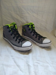 black converse junior size 4