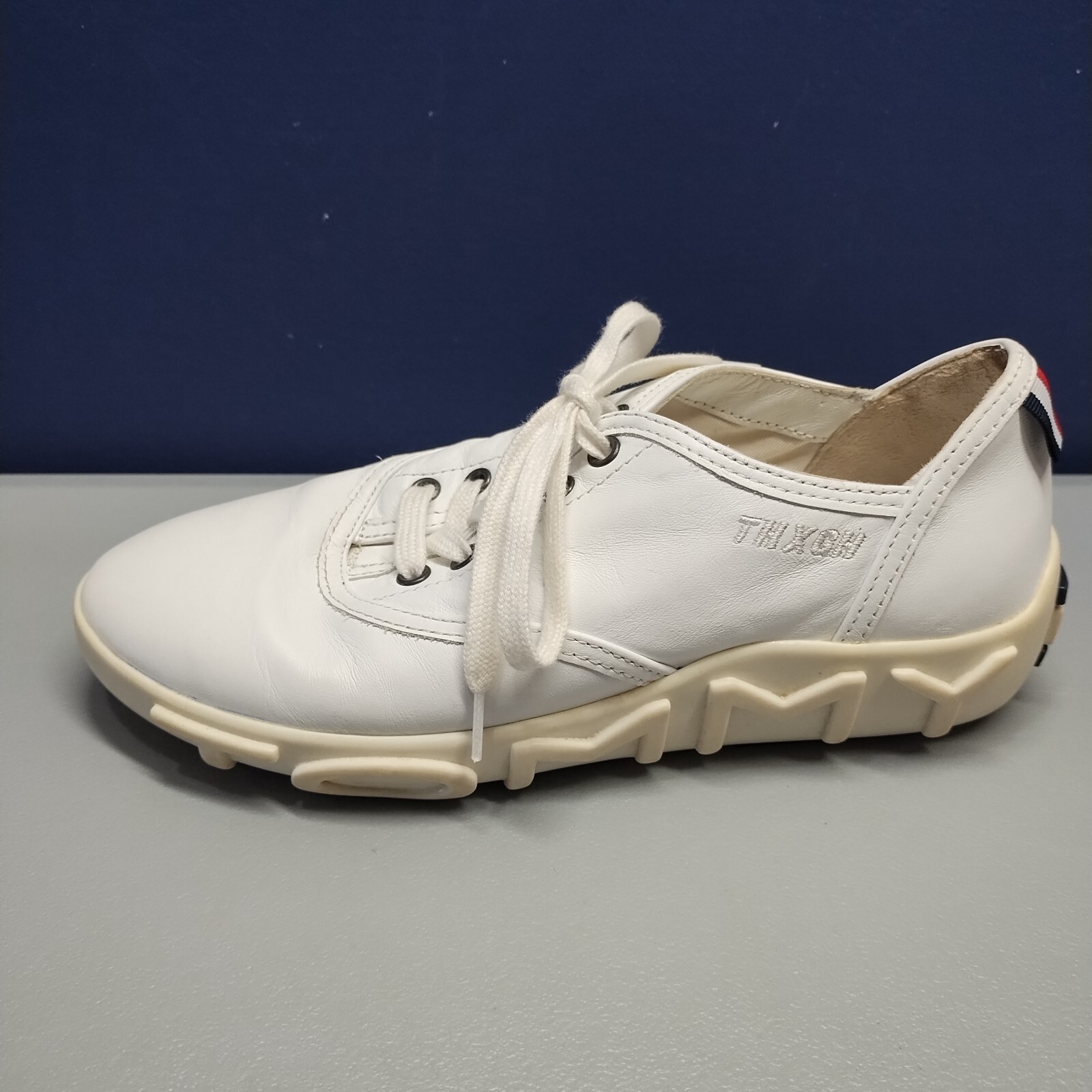 Tommy Hilfiger Gigi Haded Sneakers Womens Sz 6.5 White Round Toe Comfort Lace Up thumbnail 18