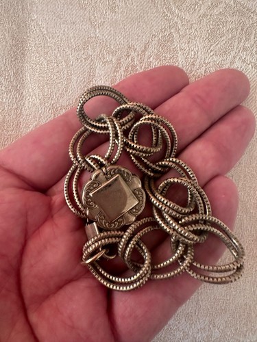 Vintage Faux Locket Charm Bracelet - 1940s Goldtone Jewelry Victorian Revival - Picture 7 of 8