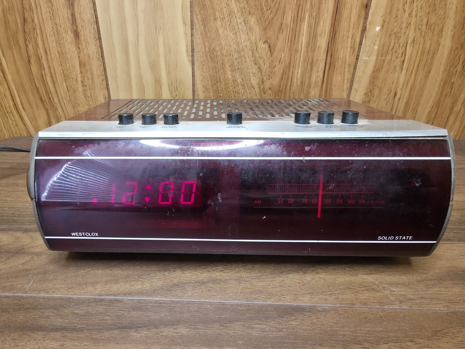Vintage Westclox LED Digital Clock-Radio 80080 FM/AM Wood-Grain Finish Working