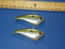 Lot of 2 Xcalibur XR50 Lipless Rattling Crankbait Lure Foxy Mama