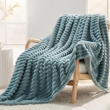 Turquoise Green Fleece Throw Blanket for Couch Soft Cozy 50x60 Inches