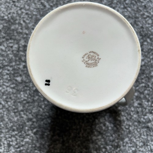 JUG. Vintage John Maddock & Son Royal Vitreous Milk Jug - Picture 5 of 6