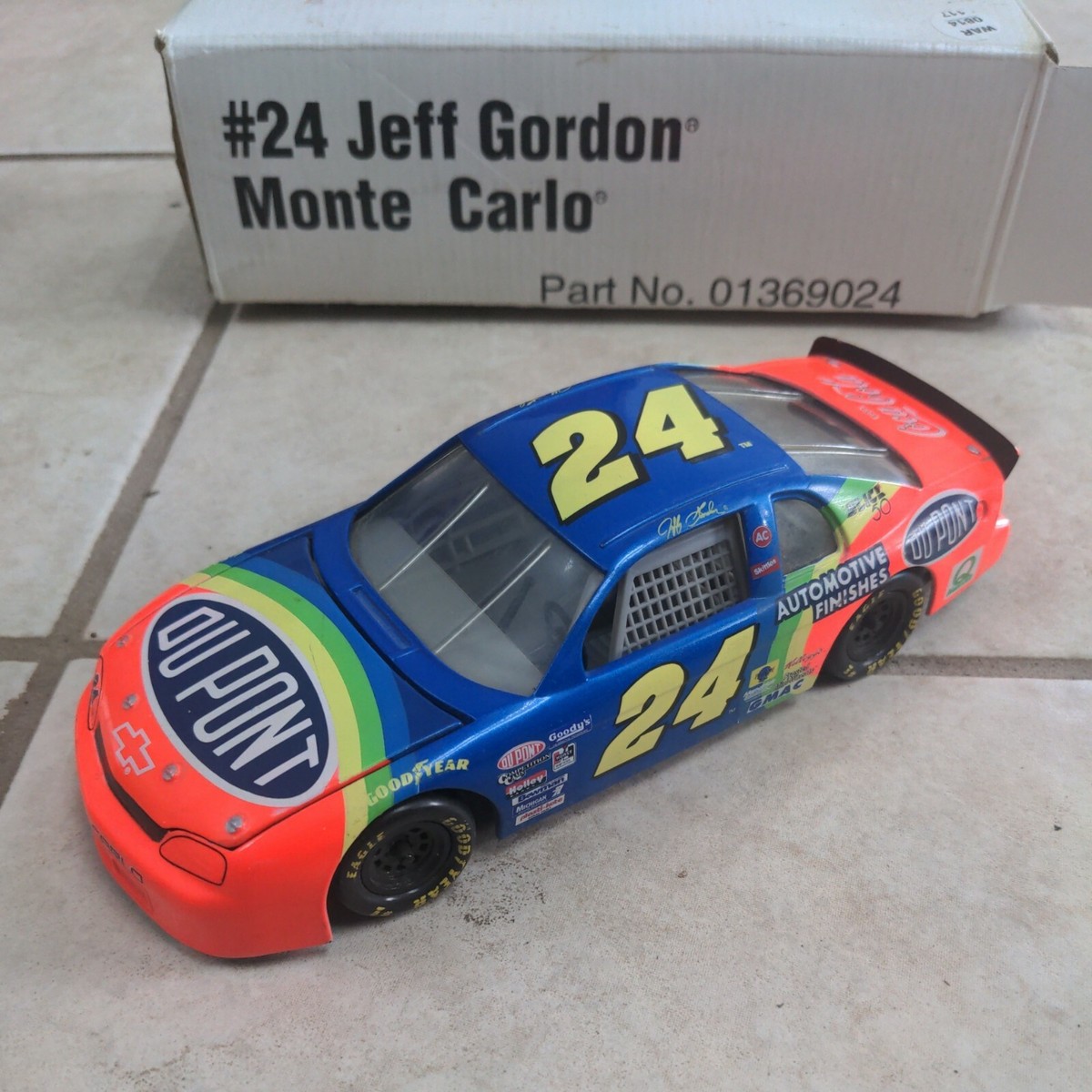 Vintage 1991 Revell #24 Rainbow Warrior Jeff Gordon Dupont Coca