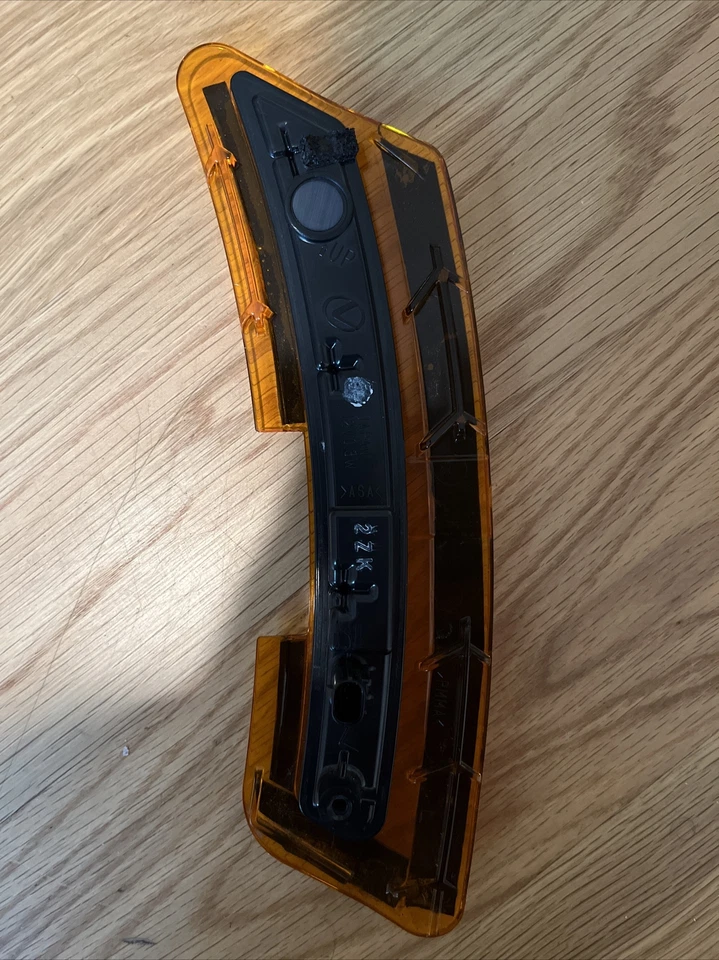 Refletor de para-choque para Lexus RC de 2015 - Imagem 4 de 4