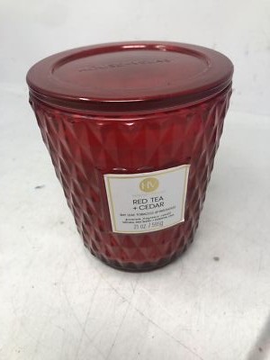 House Of Velas  Red Tea + Cedar Premium Fragrance Candle 21 Oz