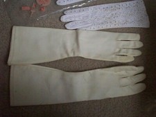 VTG Miss Aris White 10  Poly Embroidered DRESS GLOVES Opera Formal  Longer Set