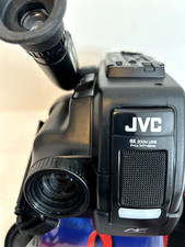 jvc compact vhs viudeomovie gr ax2 6x zoom low llx charger bag cassettes