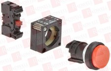 SIEMENS 3SB3203-0BA21 / 3SB32030BA21 (NEW IN BOX)