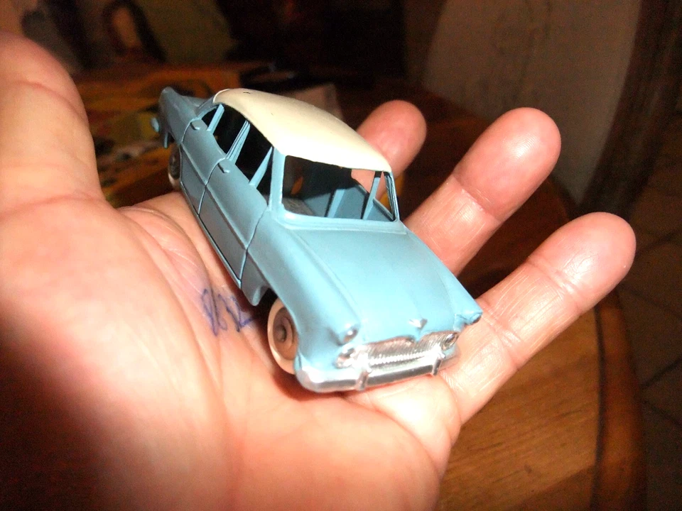 DINKY    TOYS    FR    24   Z     SIMCA    VERSAILLES    AVEC   BOITE  D'ORIGINE - Photo 3/4