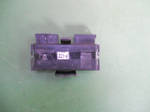 VW Passat 35I Lampenträger 333945259 innen Heckklappe