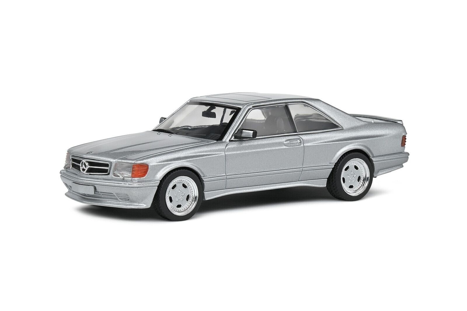 Mercedes Benz 560 SEC AMG Solido 1/43 argent pour décoration de bureau