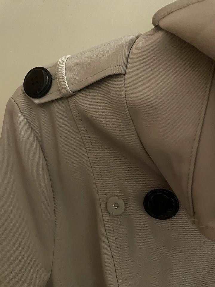 Trench coat Vero Moda Longline AU 6 tamanho 165/85A bege peito duplo com cinto muito bom estado usado - Imagem 4 de 4